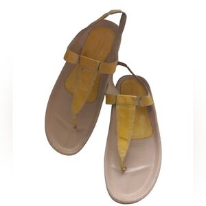 Donald J Pliner Women's Stylish Yellow Sandals Size 10 M US